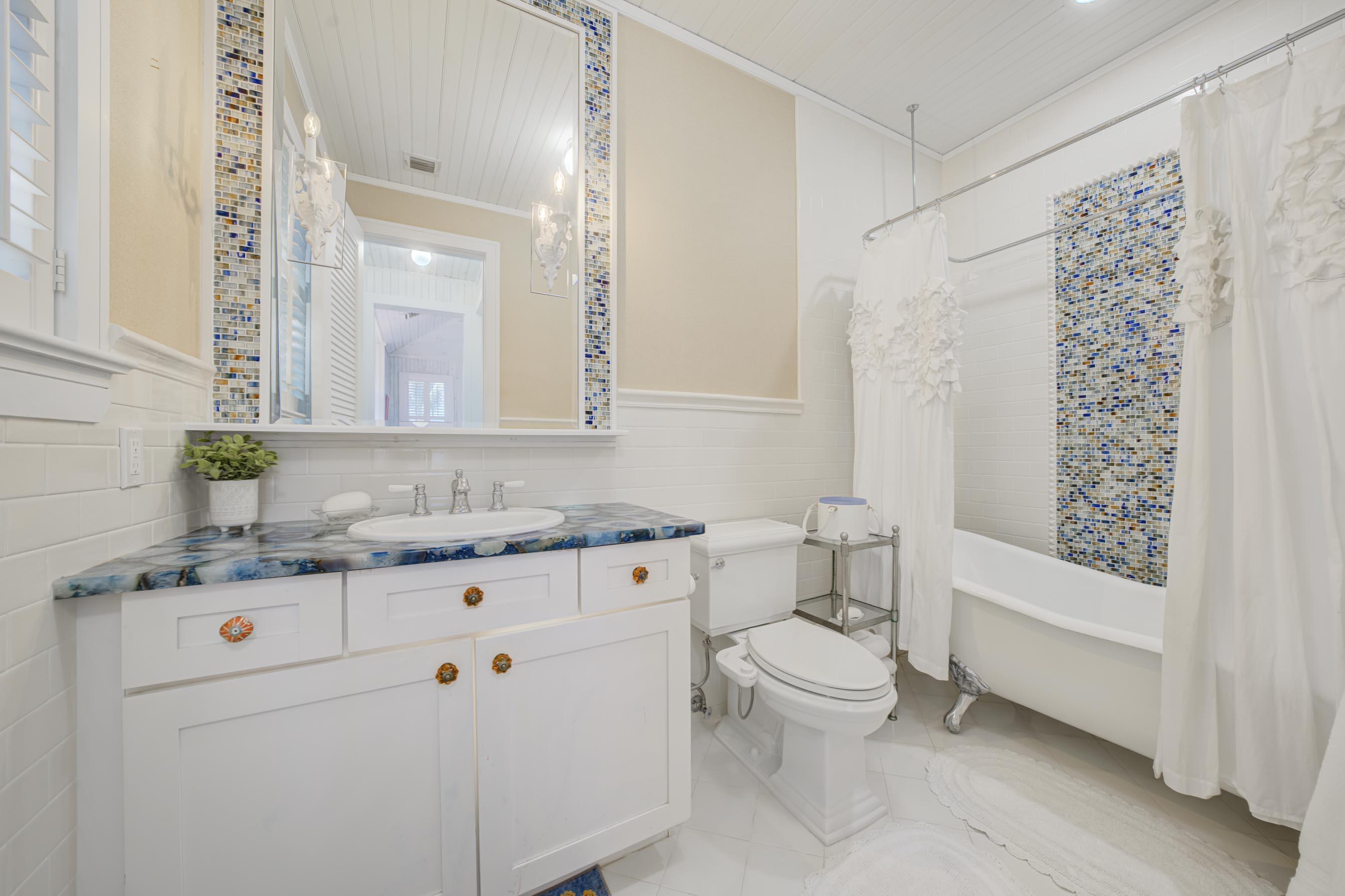 PENNOCK POINT - Residential