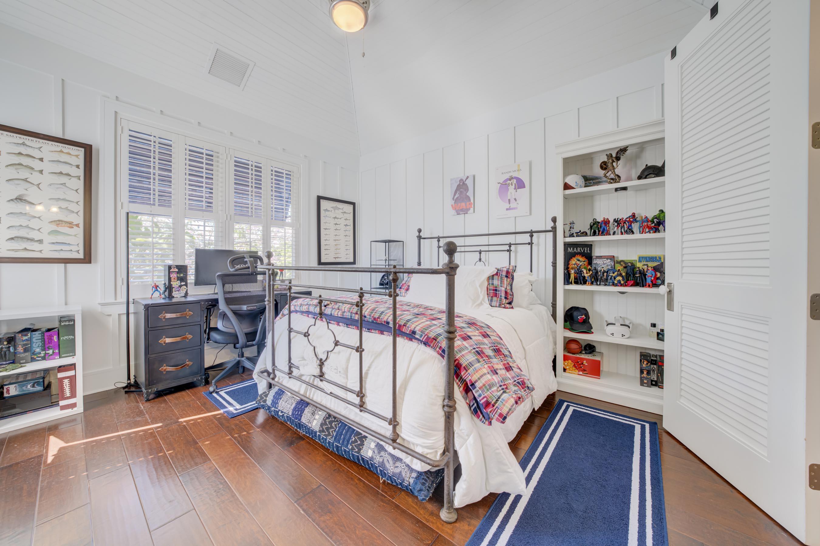 PENNOCK POINT - Residential