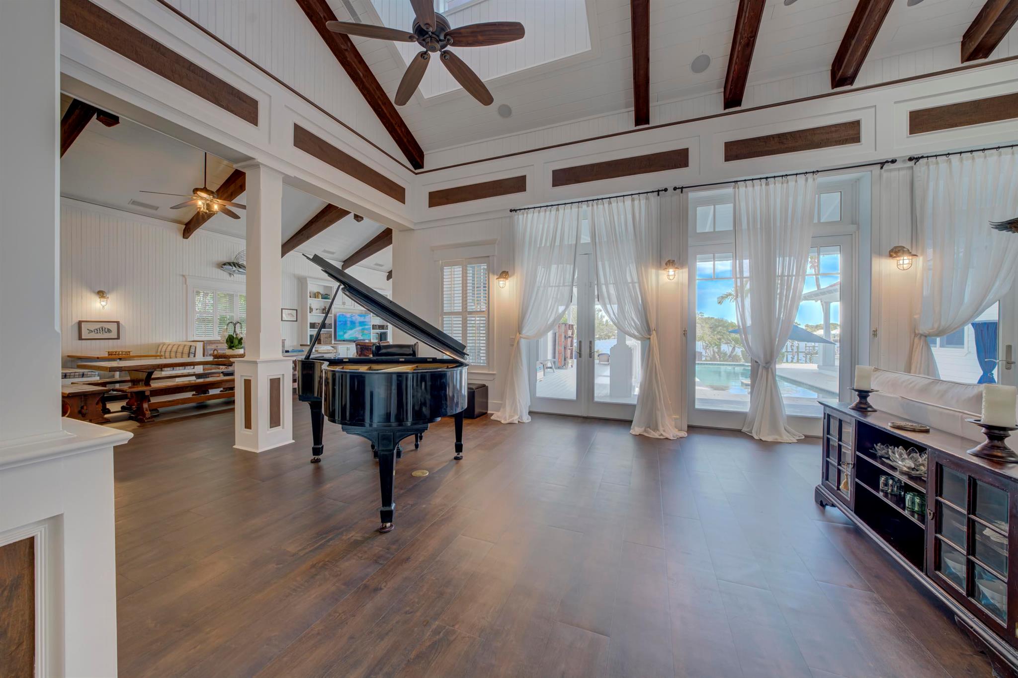 PENNOCK POINT - Residential