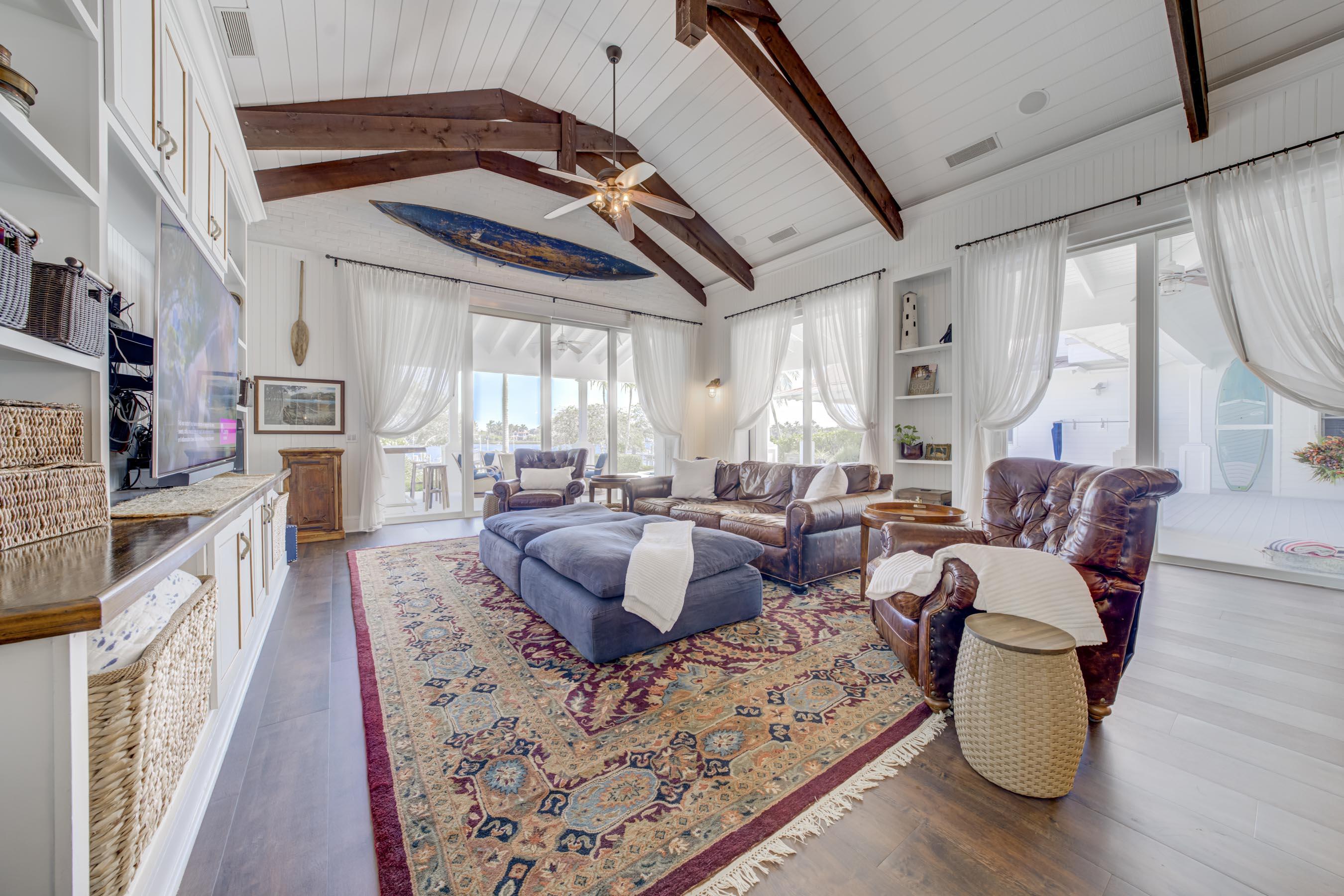 PENNOCK POINT - Residential