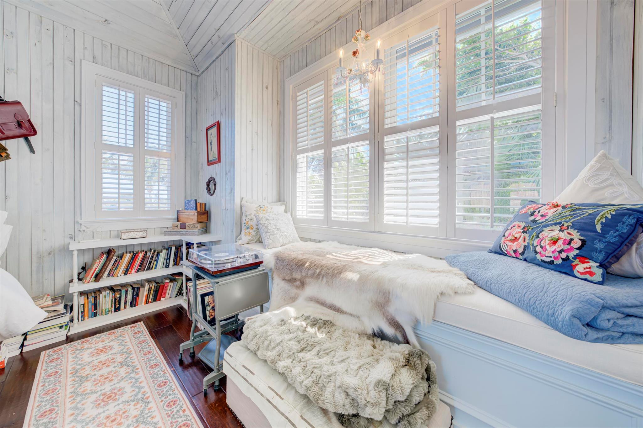 PENNOCK POINT - Residential