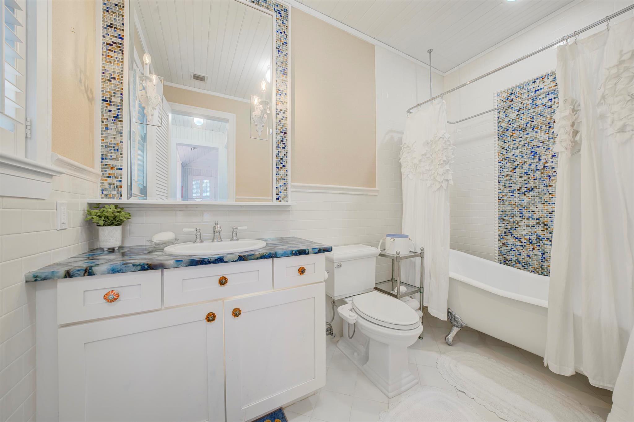 PENNOCK POINT - Residential
