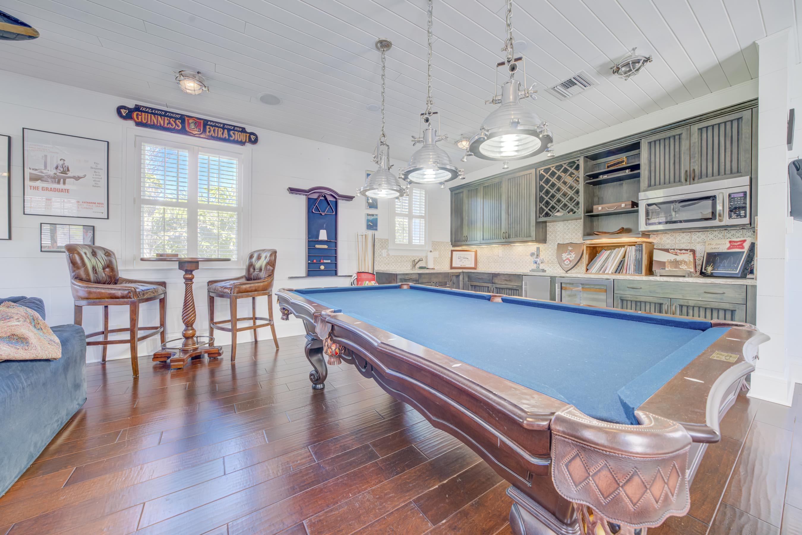 PENNOCK POINT - Residential