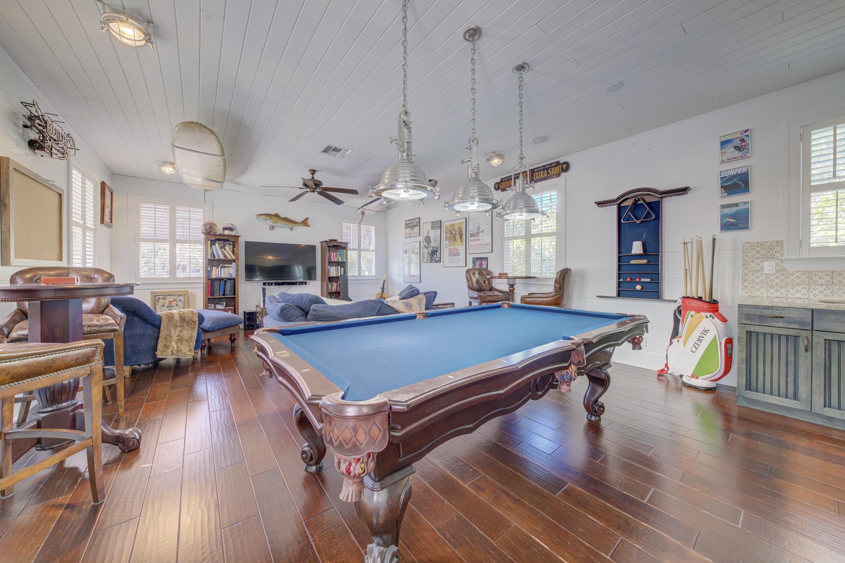 PENNOCK POINT - Residential