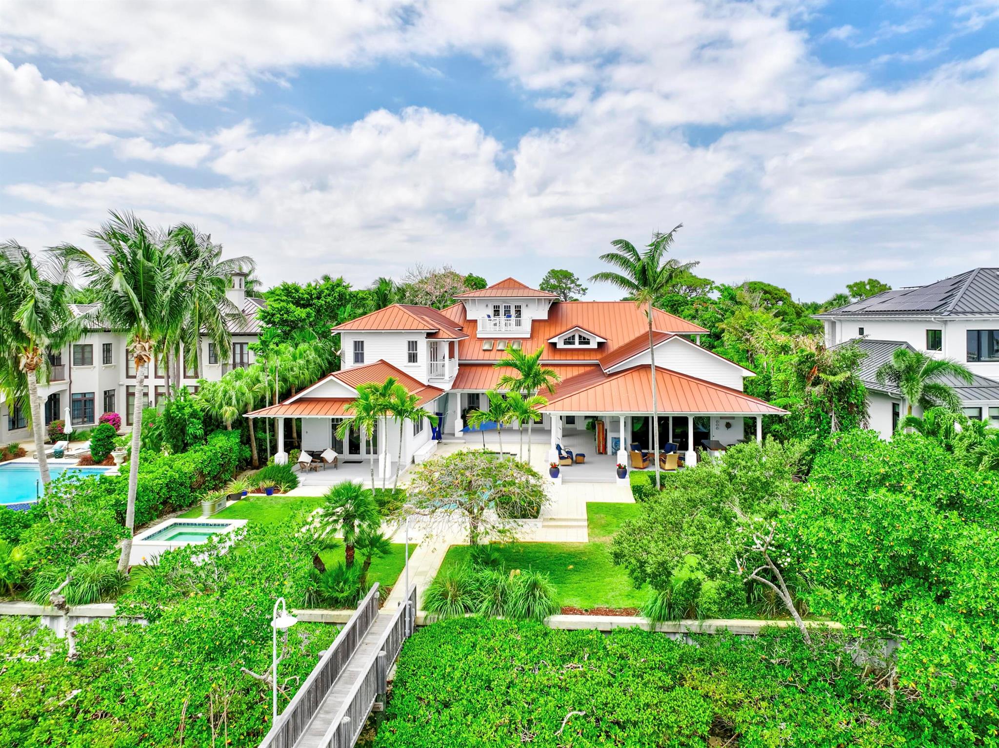 PENNOCK POINT - Residential
