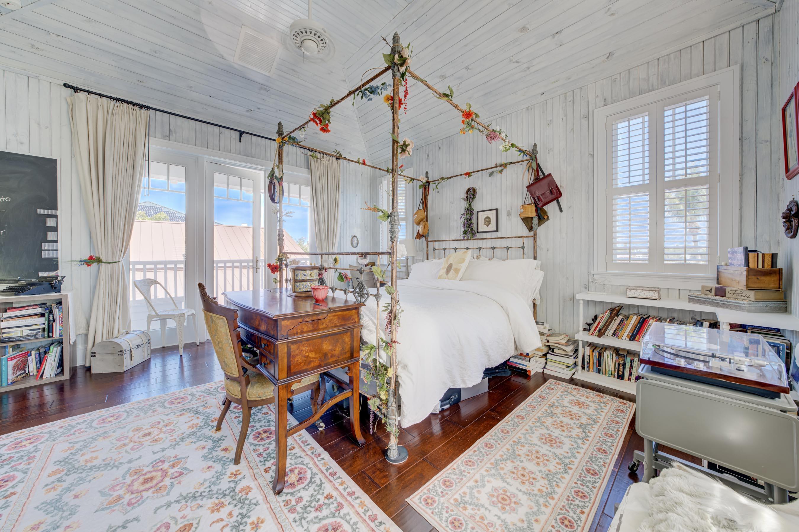 PENNOCK POINT - Residential