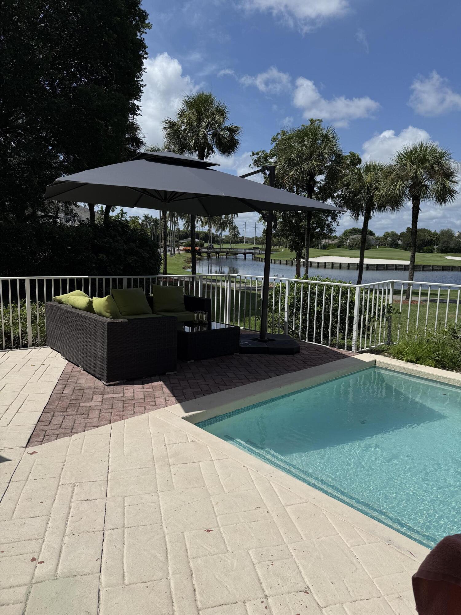 TIFFANY TRACE - Residential