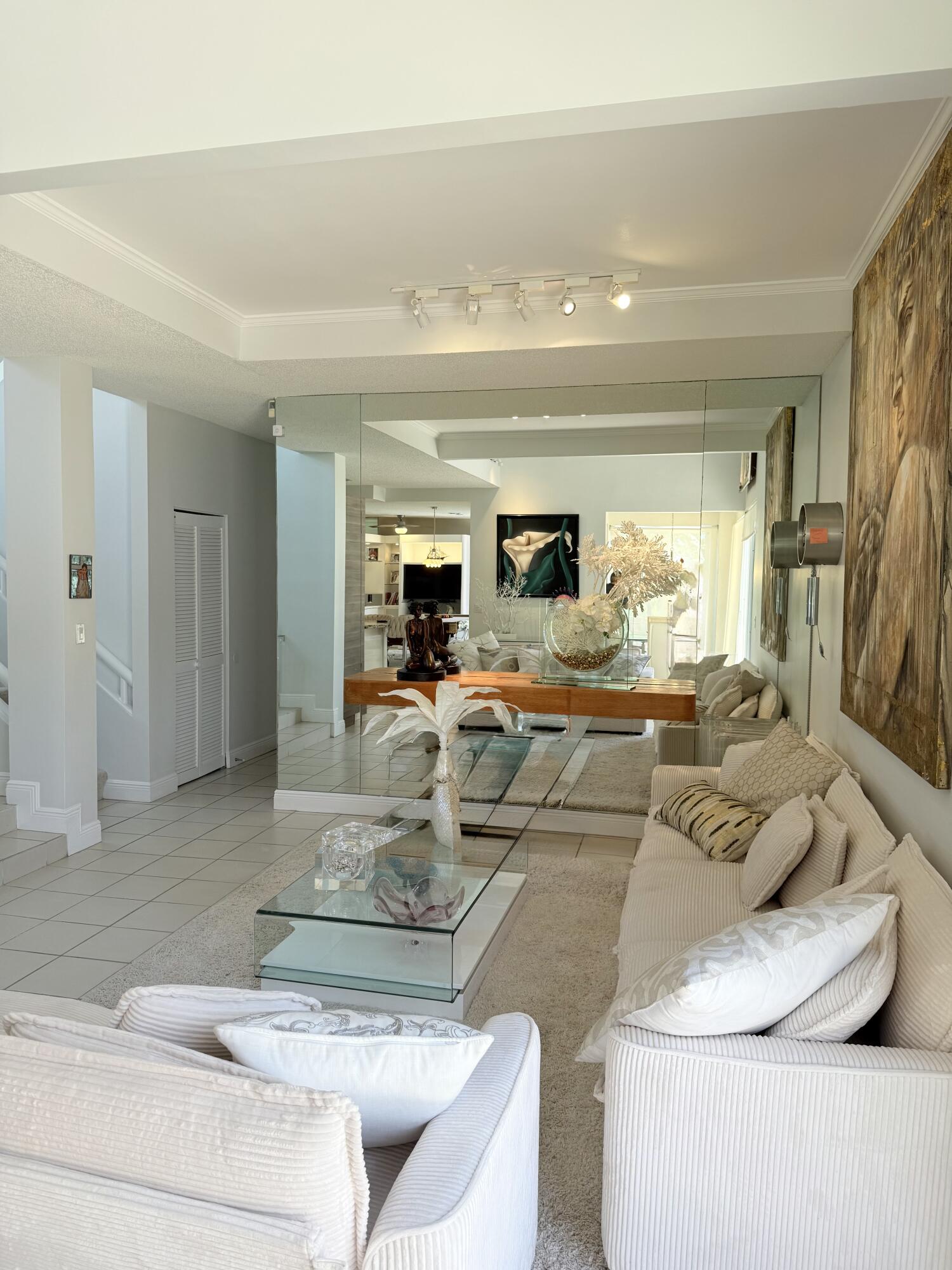 TIFFANY TRACE - Residential