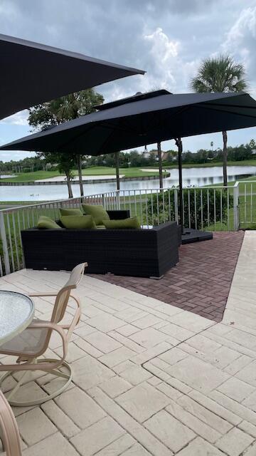 TIFFANY TRACE - Residential