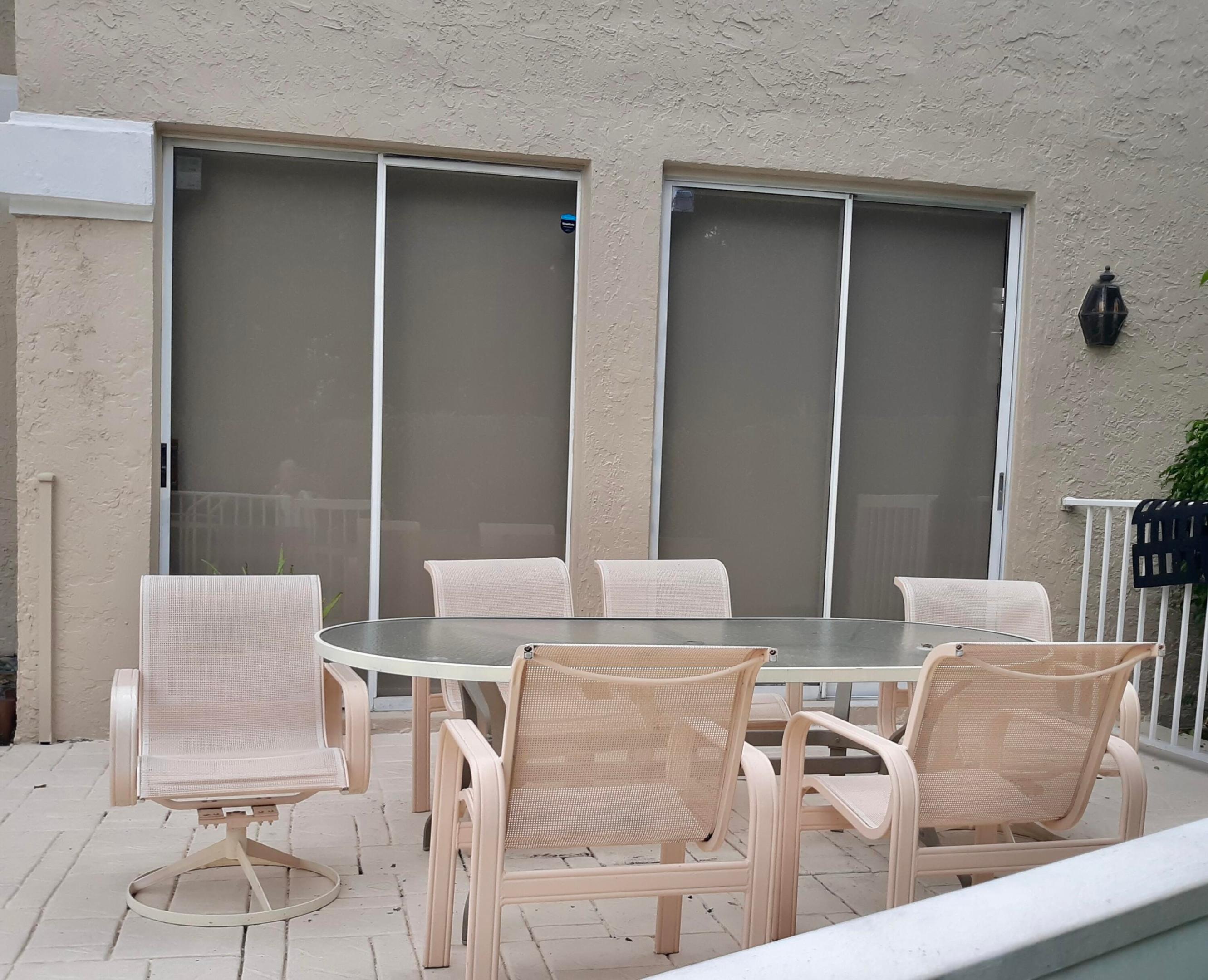 TIFFANY TRACE - Residential