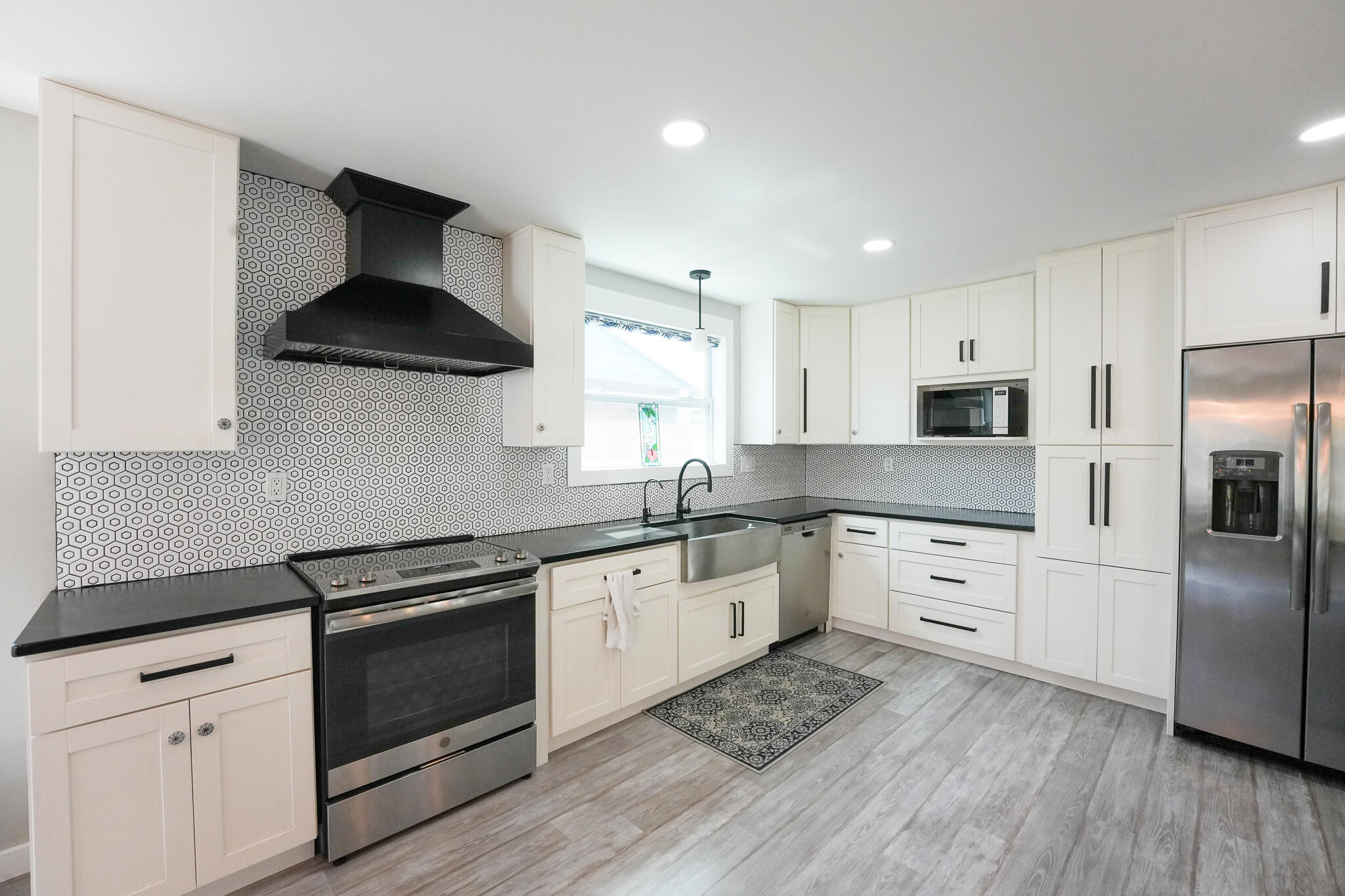 RUSTIC HILLS - Residential