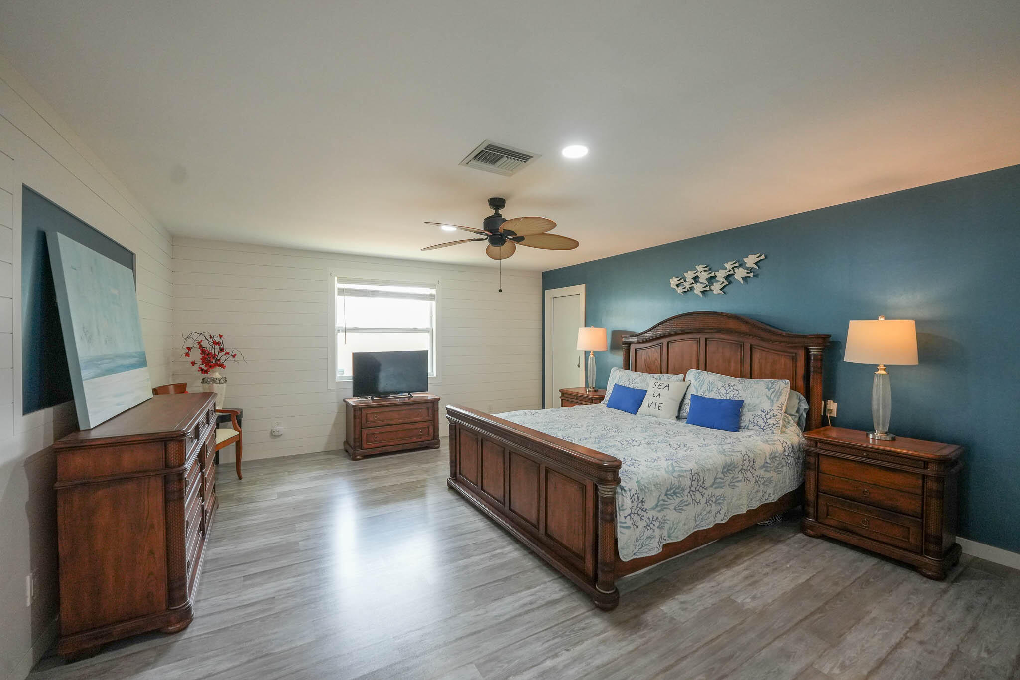 RUSTIC HILLS - Residential