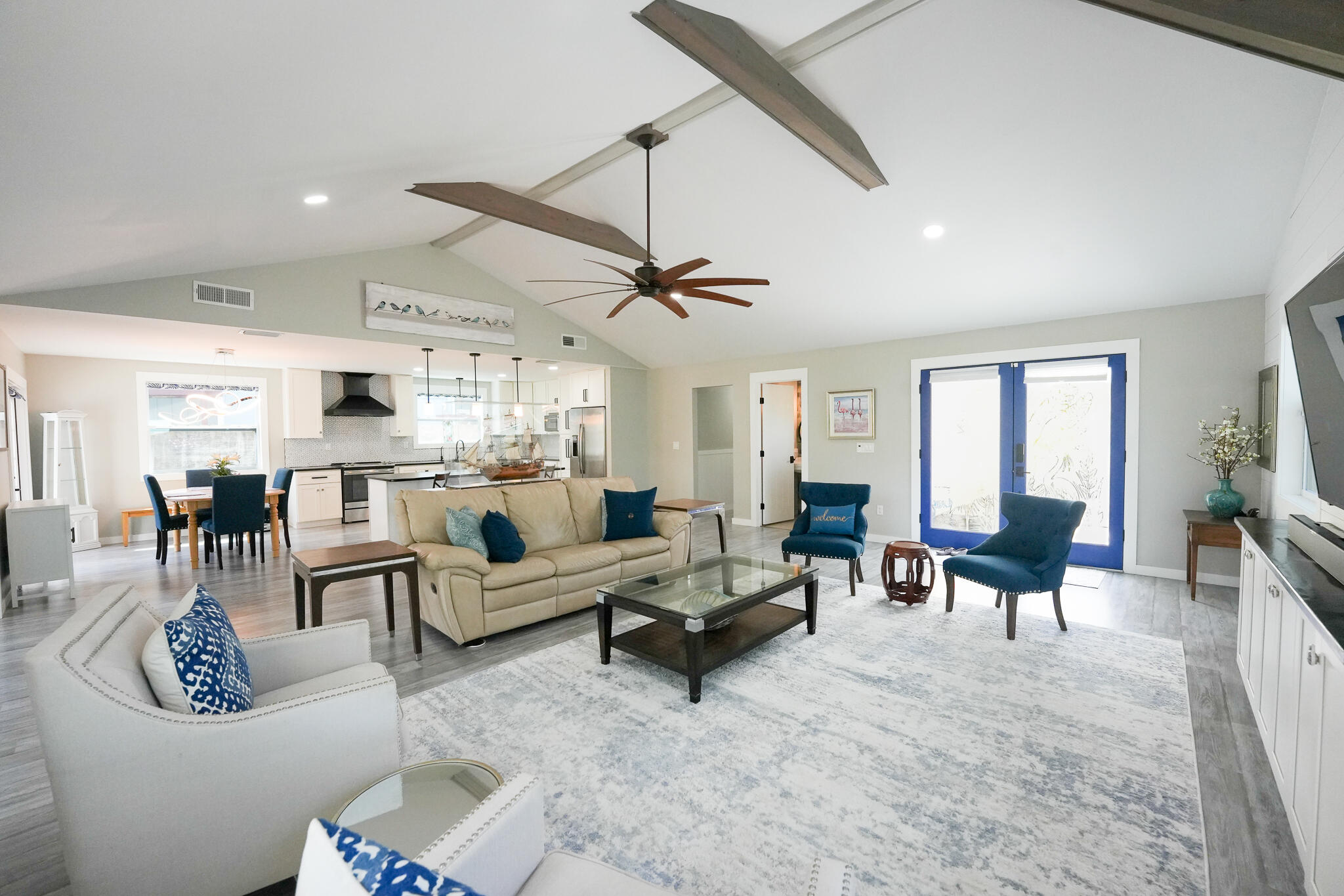 RUSTIC HILLS - Residential