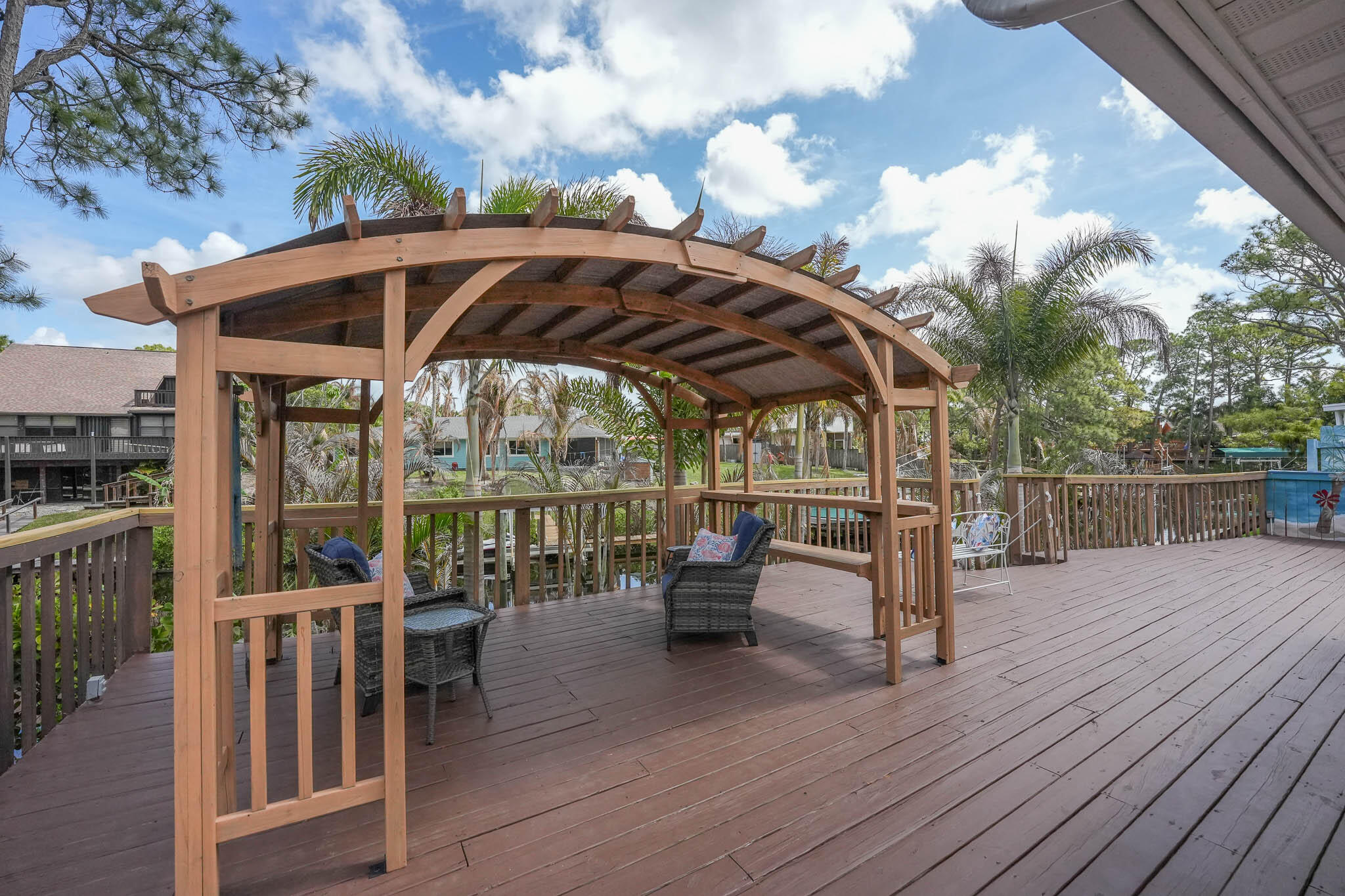 RUSTIC HILLS - Residential