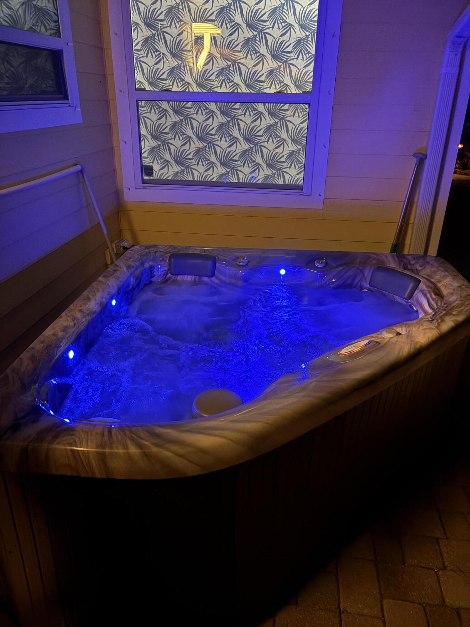 RUSTIC HILLS - Residential