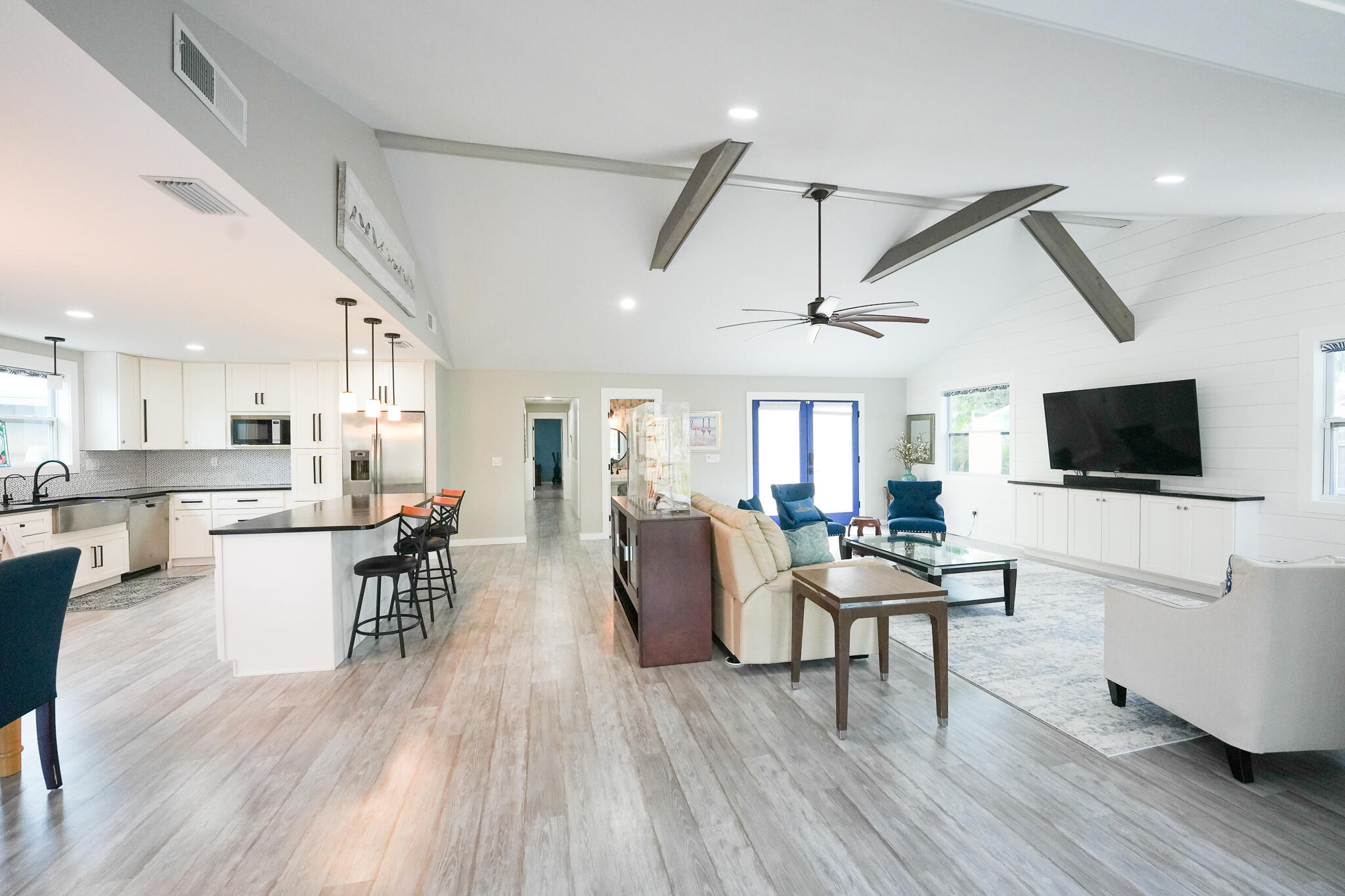 RUSTIC HILLS - Residential