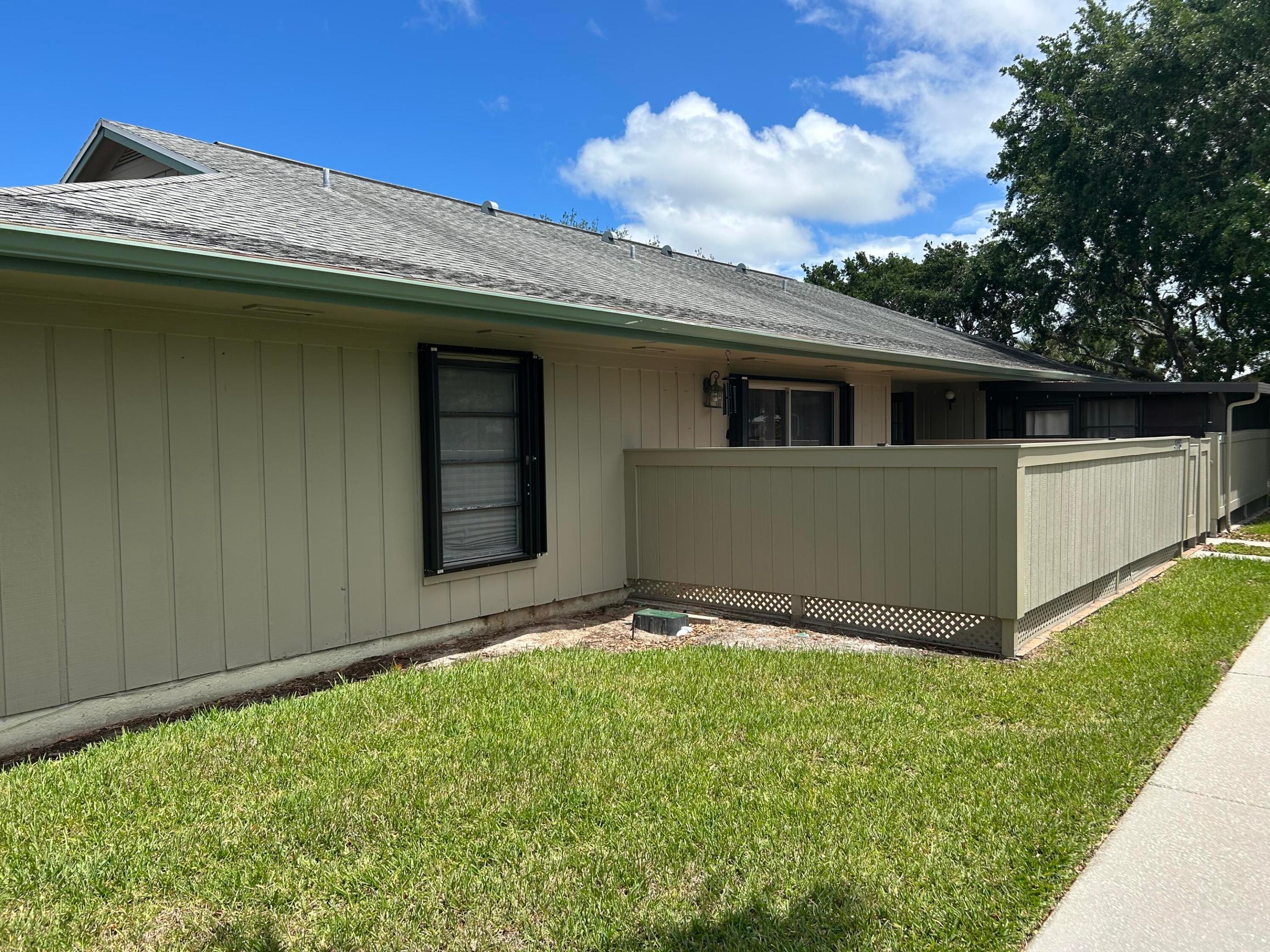 CINNAMON TREE - Residential Lease