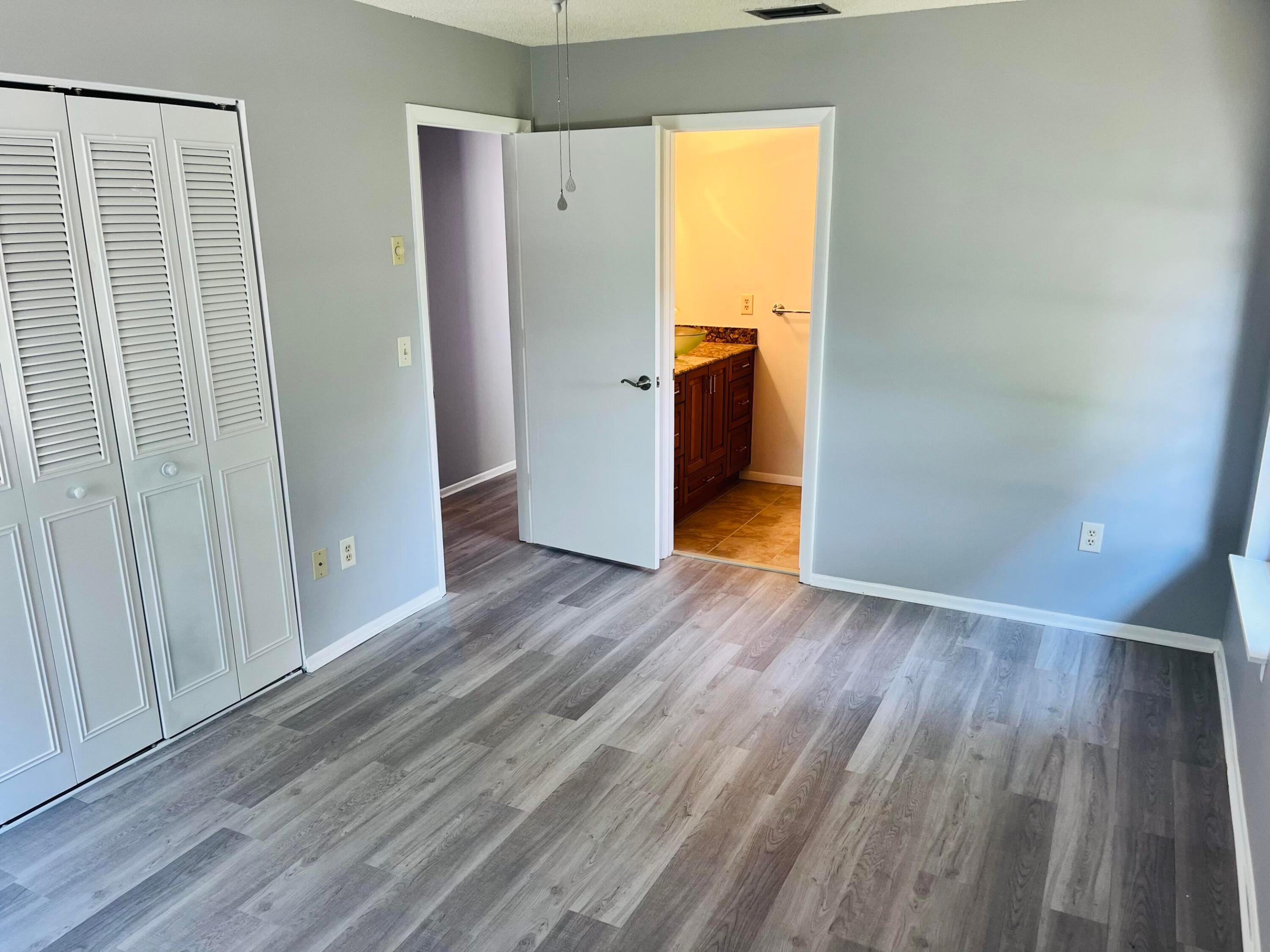 CINNAMON TREE - Residential Lease