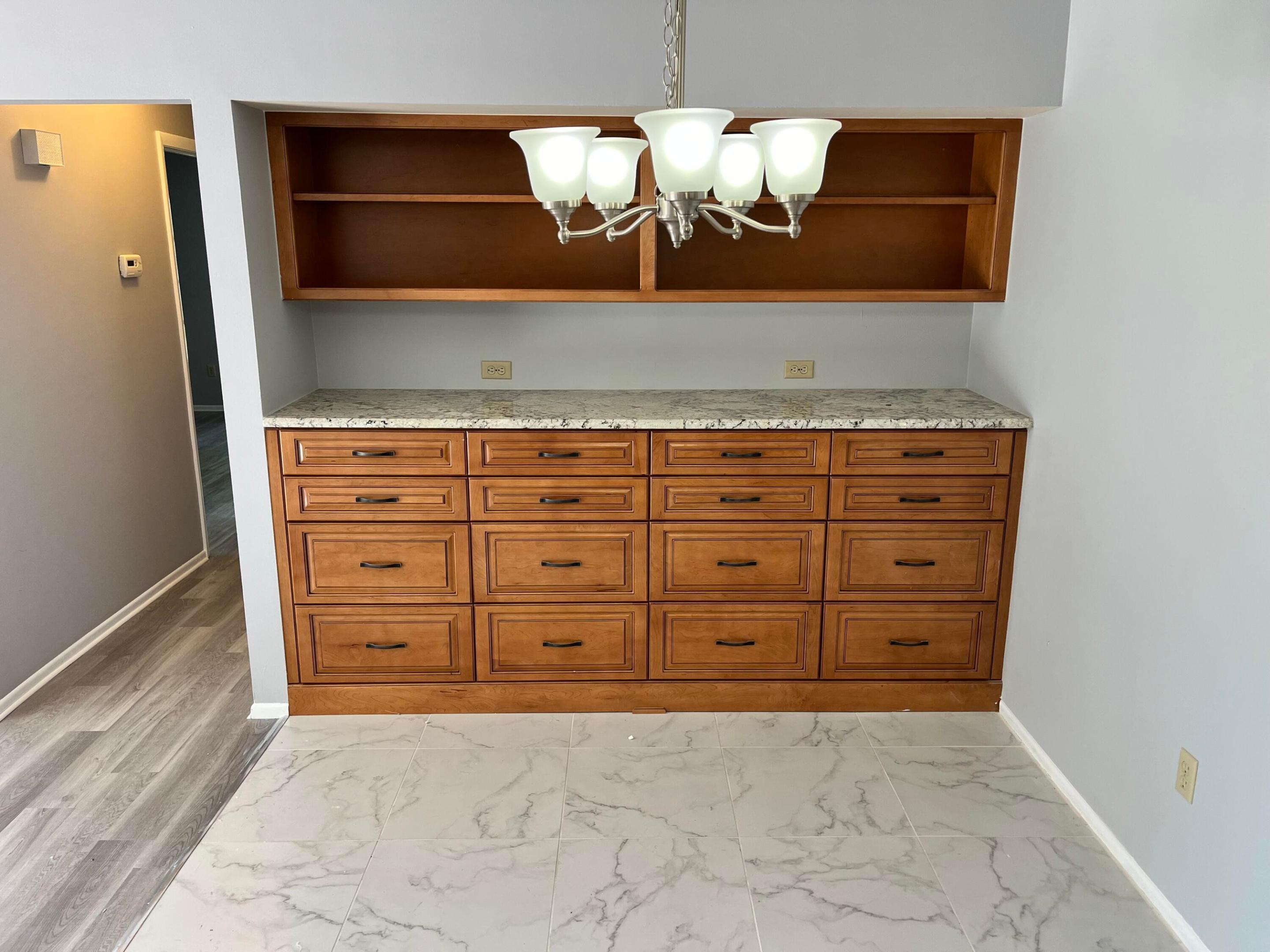 CINNAMON TREE - Residential Lease