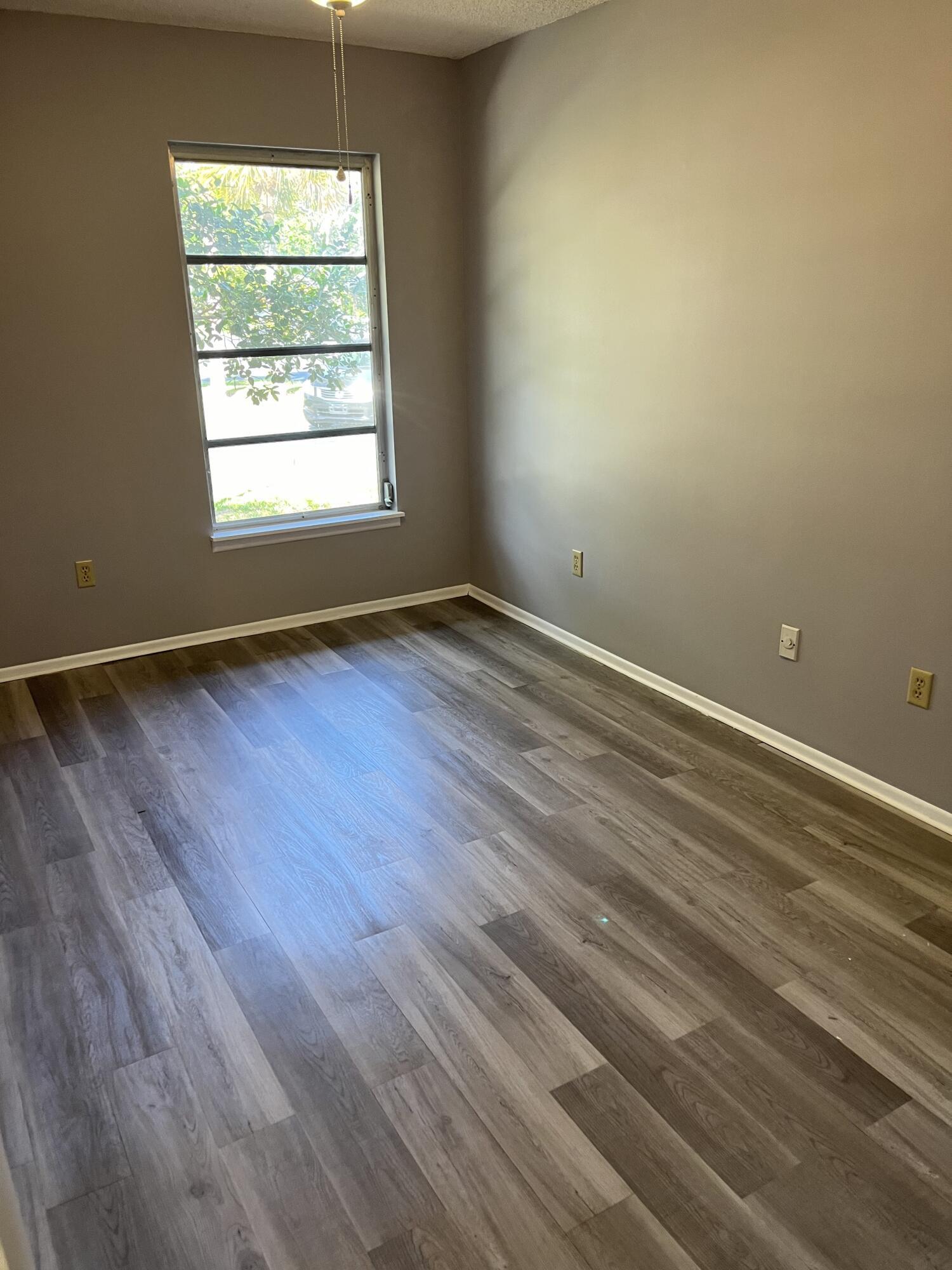 CINNAMON TREE - Residential Lease