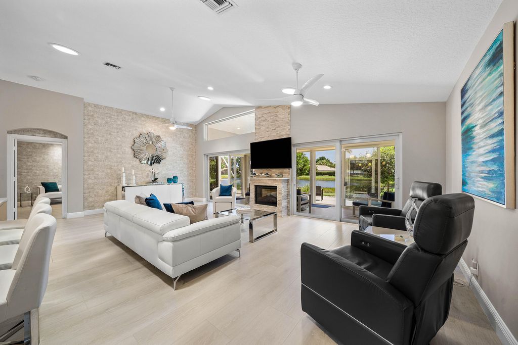 Photo of 7262 Modena Drive, Boynton Beach, FL 33437 (MLS # B26027175)