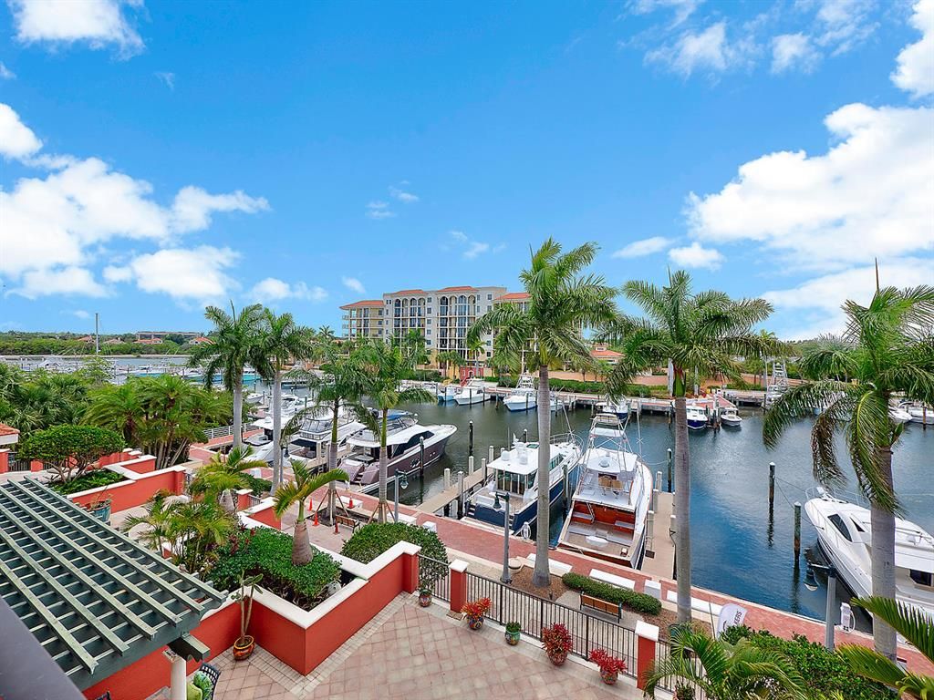 Photo of 400 S Us Highway 1 #302, Jupiter, FL 33477 (MLS # R10825942)