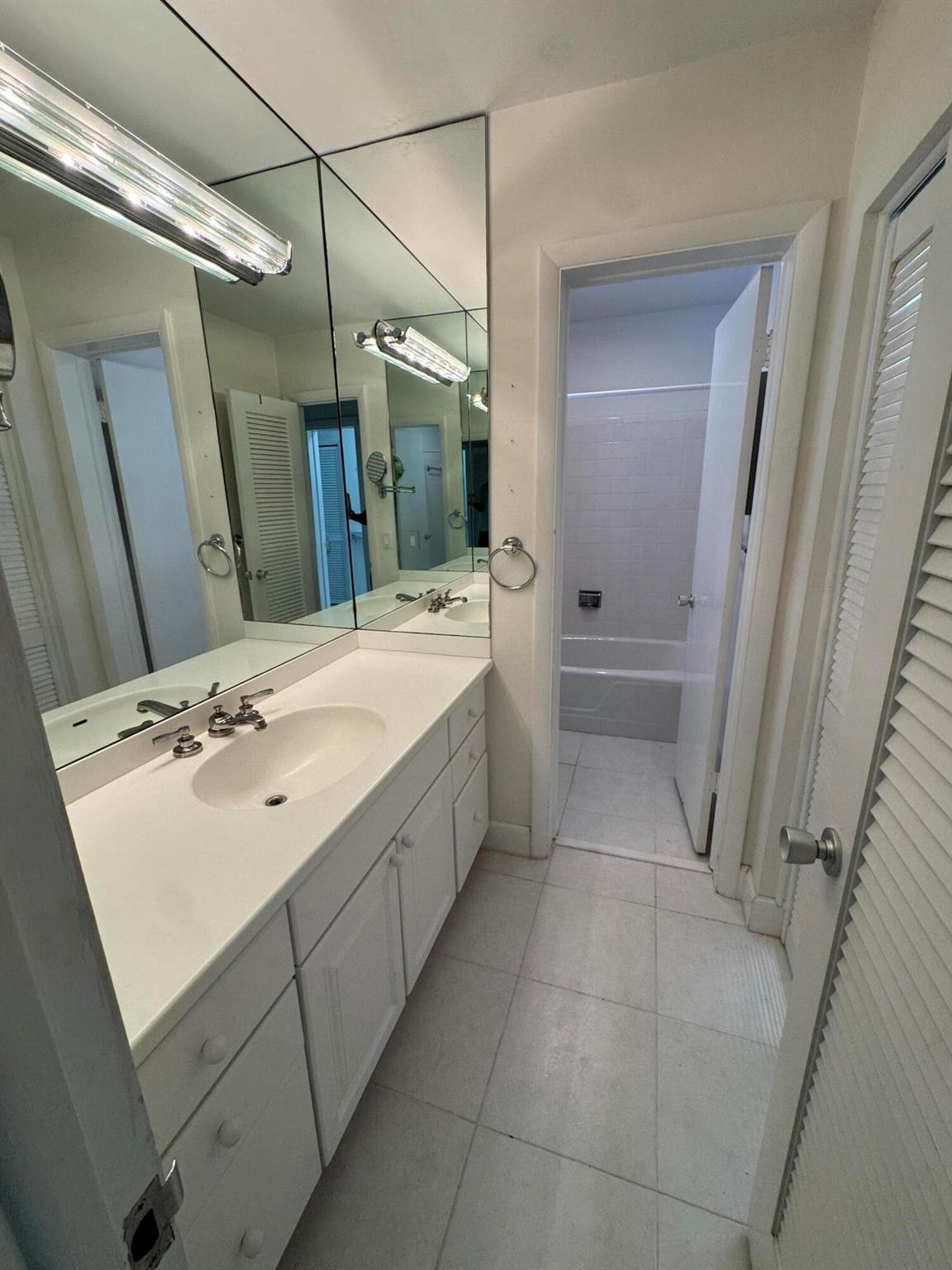 LOST TREE CLUB CONDO 1 OL - Residential