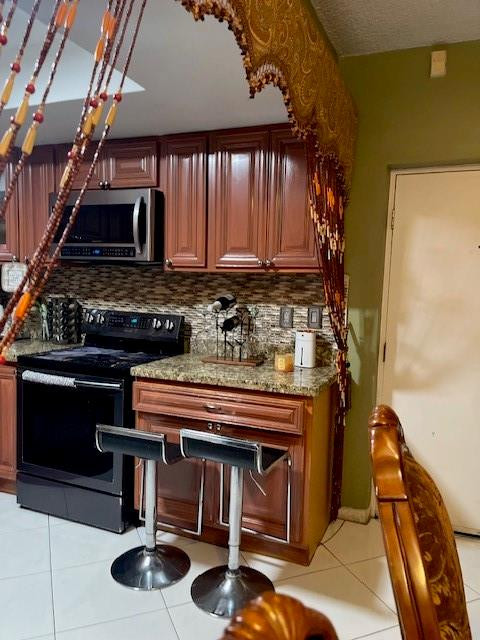 Country Club Manor C - Residential