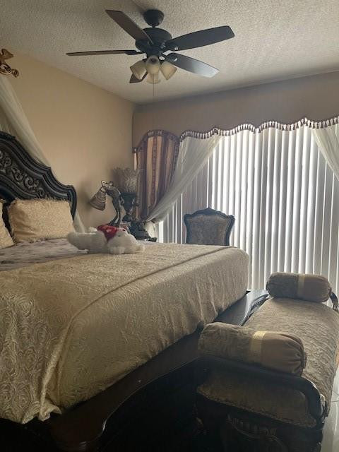 Country Club Manor C - Residential