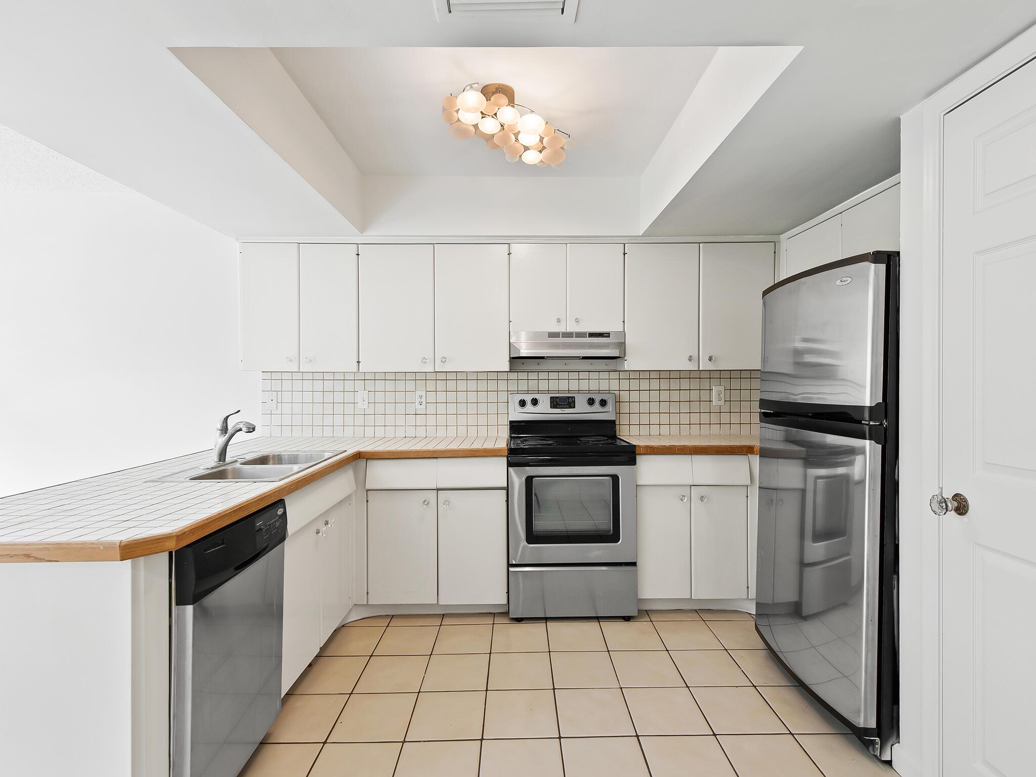 BOCA RATON RIVIERA - Residential Lease