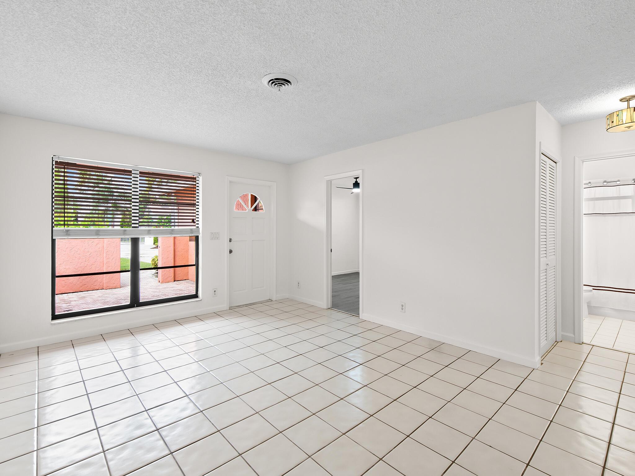 BOCA RATON RIVIERA - Residential Lease