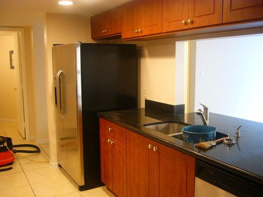 stunning unit with granite  kitchen and stainless appliances, unit to be completely painted before move in, great lake views, completely tiled throughout, has a screened patio, water included shows extremely well must have a 650 credit score to pass assoc and about a 3 week approval, unit to be completelyPAINTED
NO SHOWINGS UNTIL 12/29, then on lock box