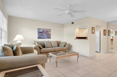 2009 Berkshire A Unit 2009, Deerfield Beach, FL 33442 - MLS#: R11066967
