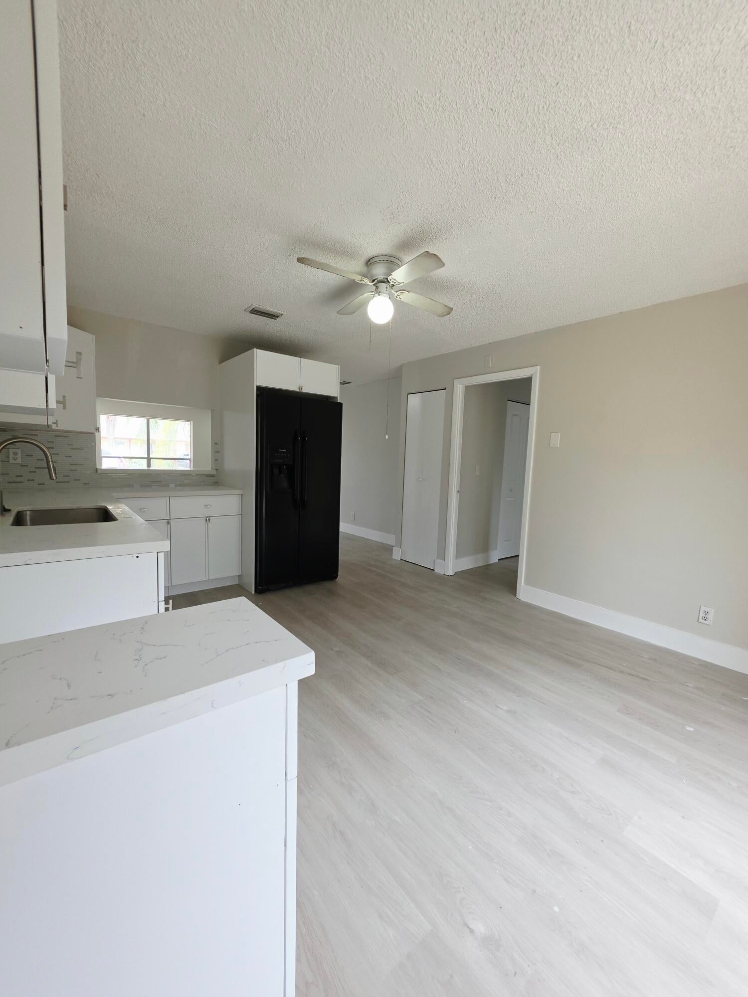 6117 Blue Grass Circle