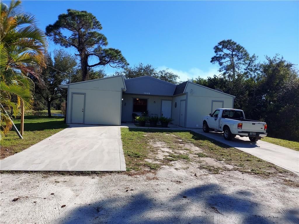 Photo of 3998 SE Lincoln St, Stuart, FL 34997 (MLS # F10314978)