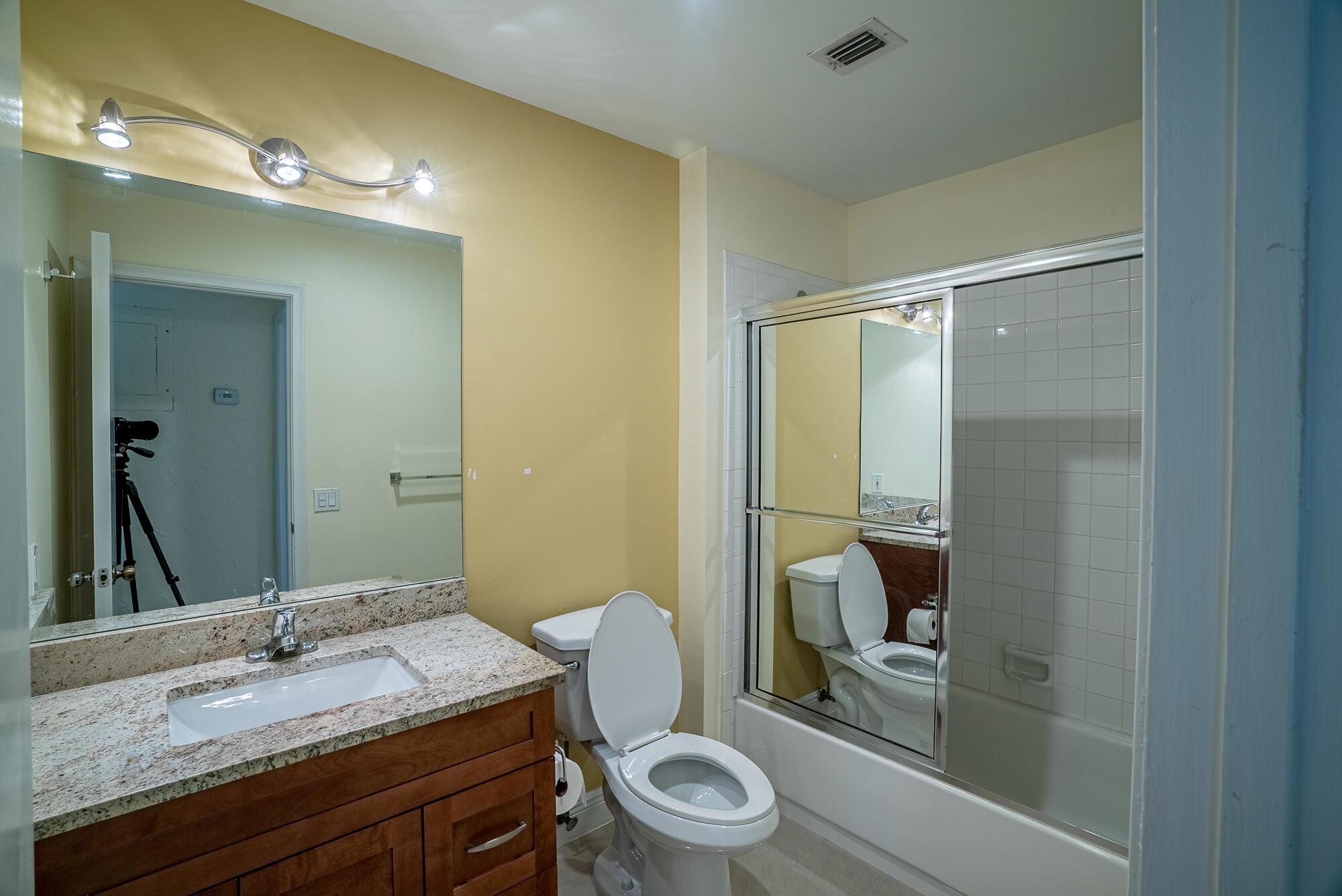 HORIZONS OF BOCA LAGO CON - Residential Lease