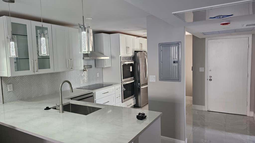 Photo of 1 Royal Palm Way #101, Boca Raton, FL 33432 (MLS # B26040358)
