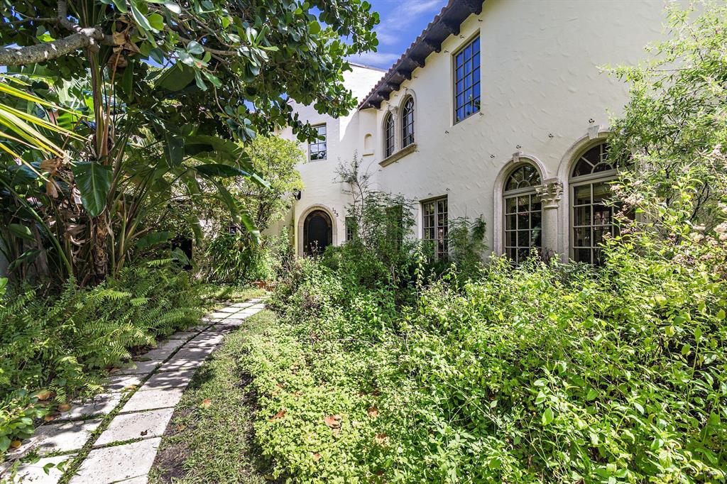 ROYAL PARK - Residential