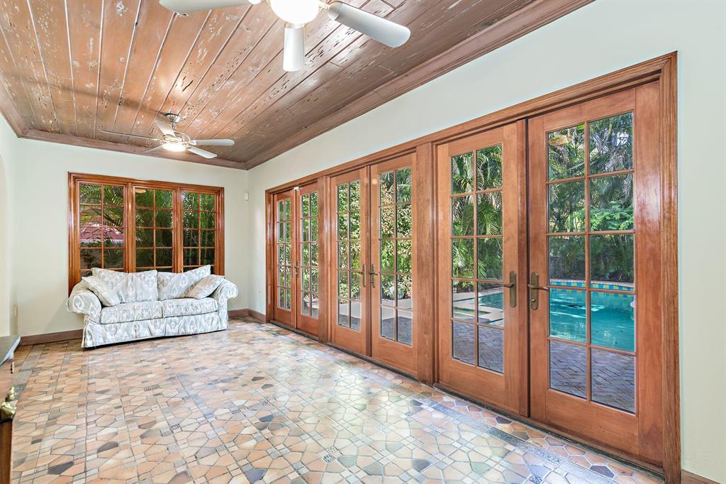 ROYAL PARK - Residential