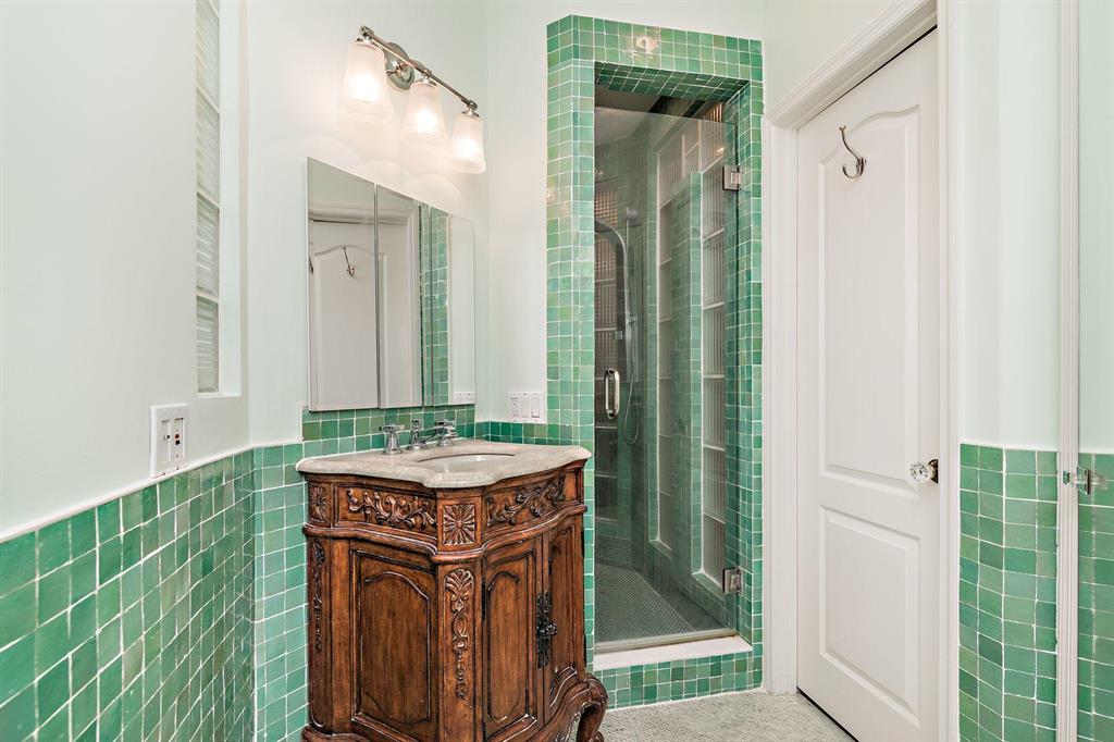 ROYAL PARK - Residential