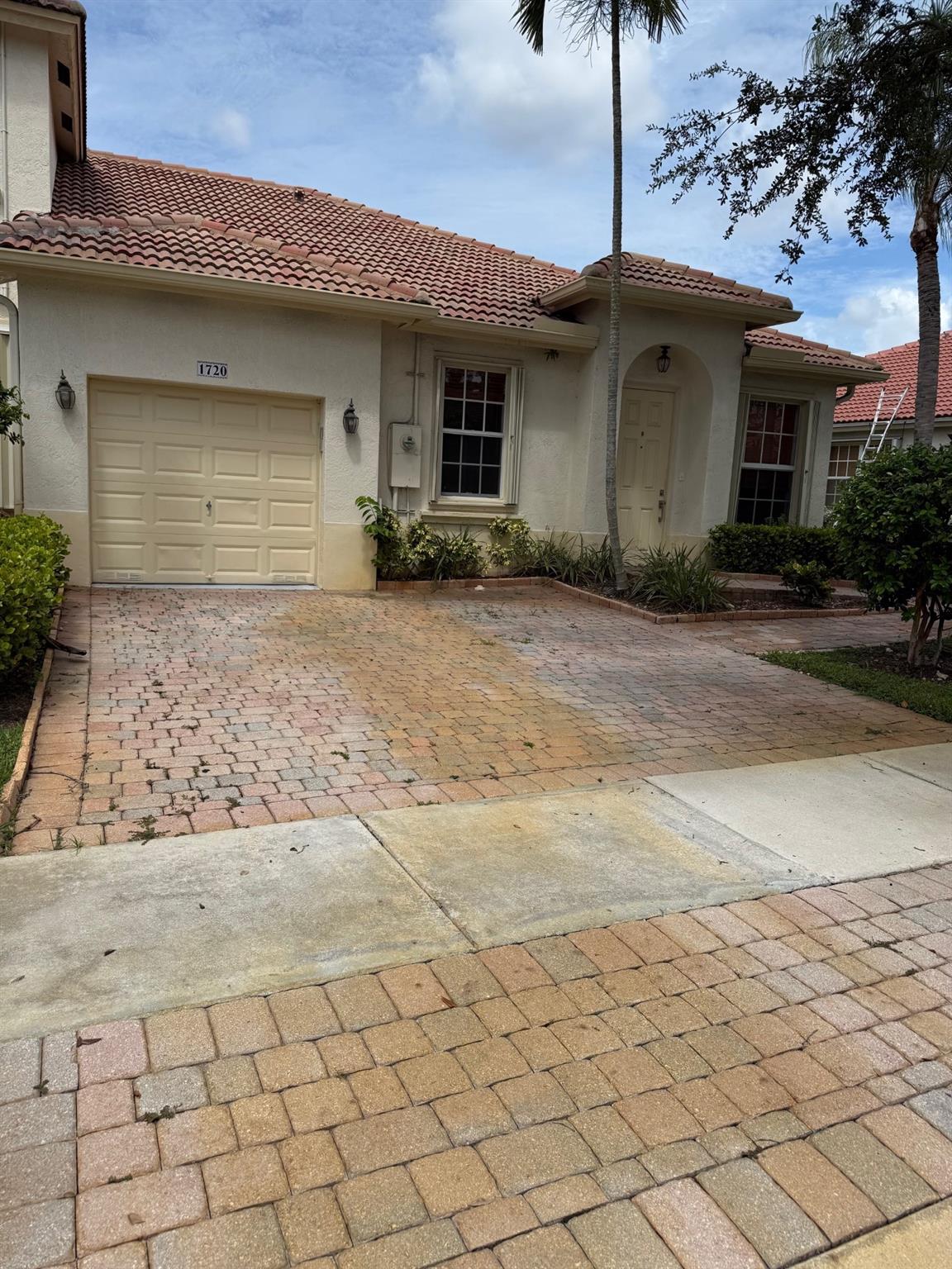 Walnut Creek Twnhms 170-2 - Residential Lease