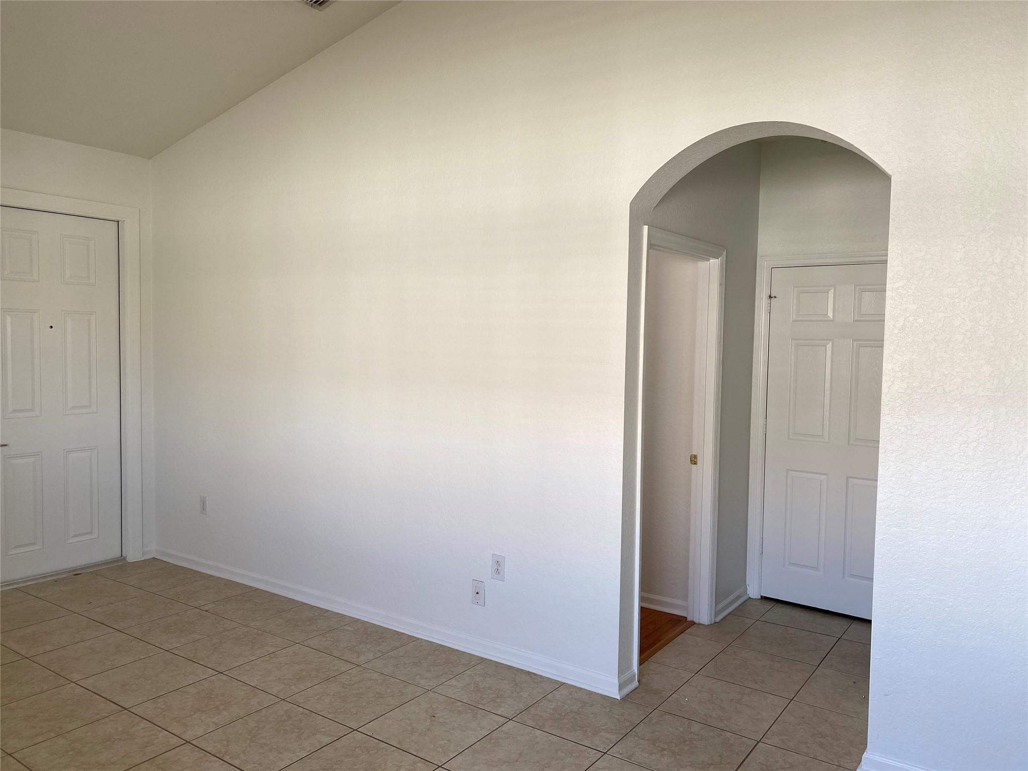 Walnut Creek Twnhms 170-2 - Residential Lease