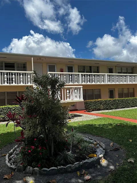 21 Berkshire A Unit 21A, West Palm Beach, FL MLS: F10502236