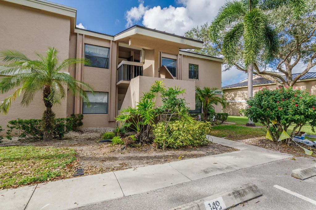Photo of 12829 Briarlake Drive #204, West Palm Beach, FL 33418 (MLS # R10936667)