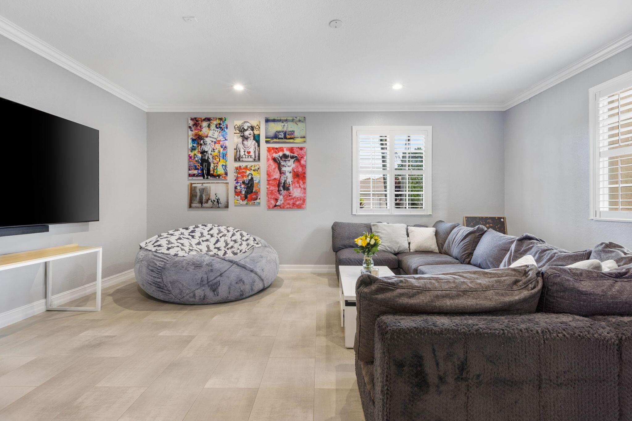 ISLES AT WELLINGTON 7 - Residential