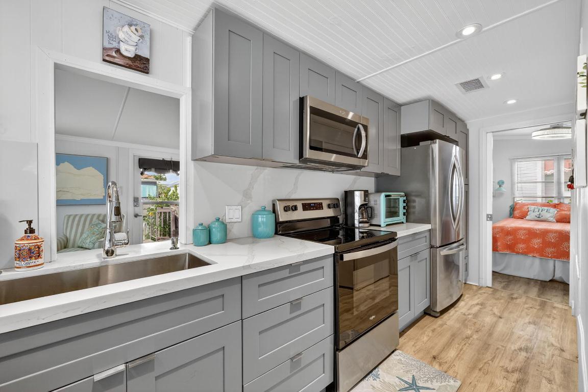 OUTDOOR RESORTS AT NETTLES ISLAND - Residential