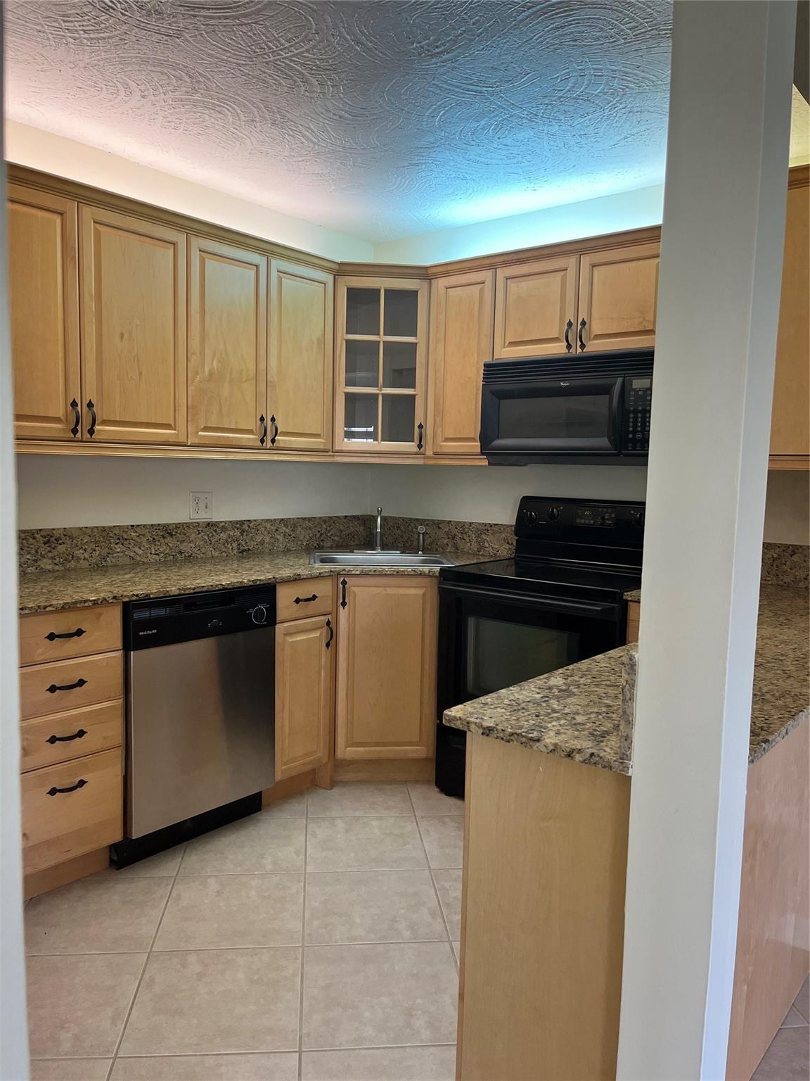 LA PINATA CONDO - Residential Lease