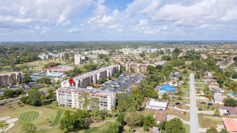 Tiny photo for 3590 Via #501, Lake Worth, FL 33467 (MLS # B26019041)