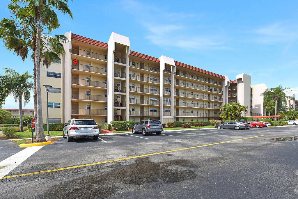POINCIANA PLACE CONDO 1,2,8 AND 9 - Residential