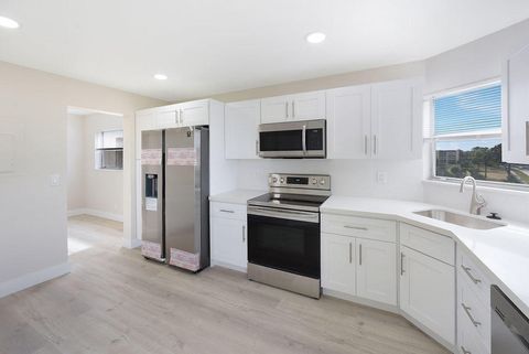 Tiny photo for 3590 Via #501, Lake Worth, FL 33467 (MLS # B26019041)